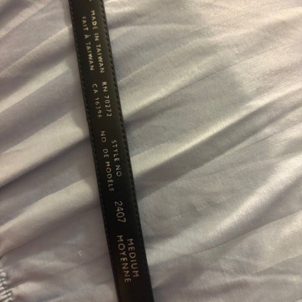 VTG LIZ CLAIBORNE Belts (2) Green & Navy 3/4"W x 33"L- gold buckles '80-90s Sz M - Picture 10 of 11
